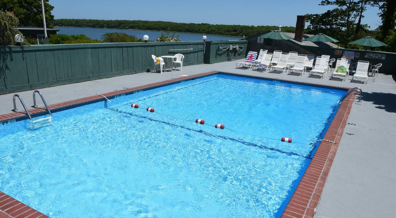The Cove 3*